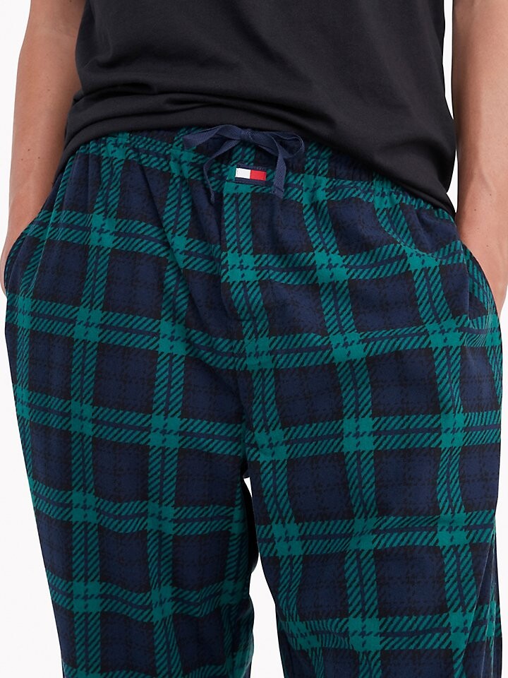 

Классический набор для сна Tommy Hilfiger