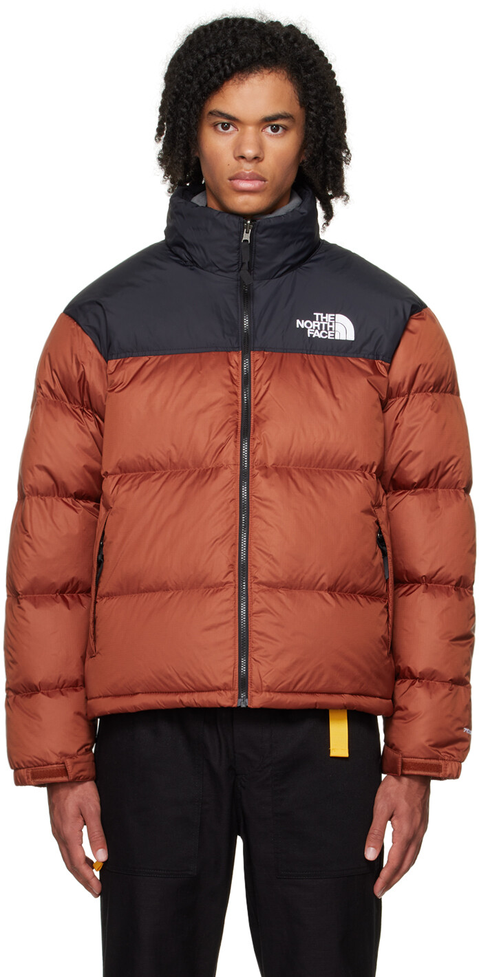 

Бордовый и черный пуховик Nuptse 1996 года The North Face в стиле ретро