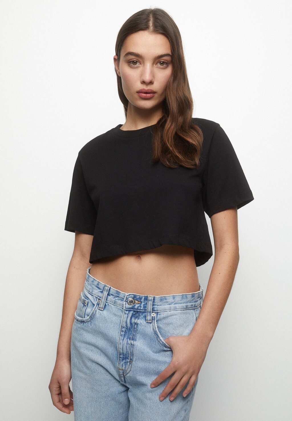 

Базовая футболка PULL&BEAR, черный