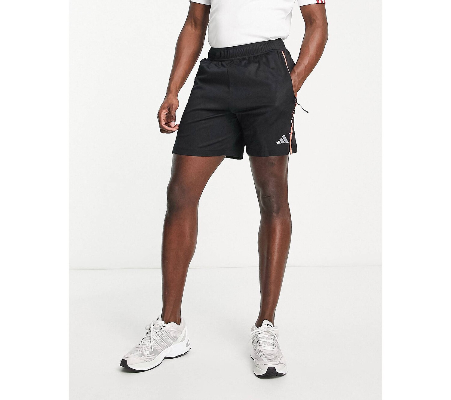 

Черные 7-дюймовые шорты со вставками adidas Training HIIT adidas performance