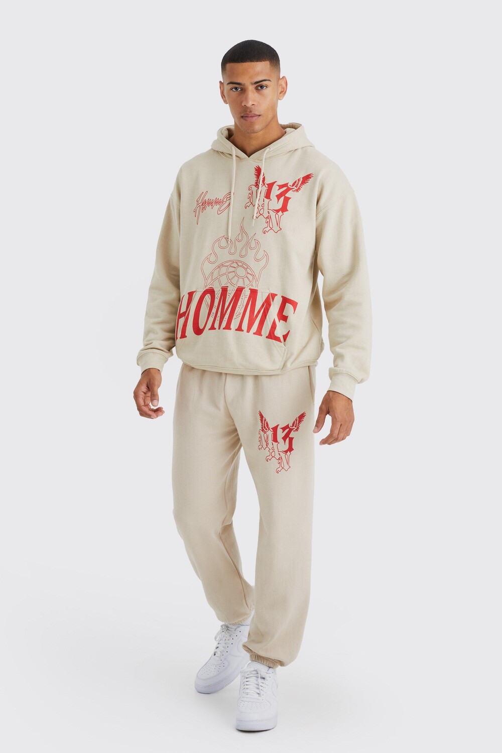 

Спортивный костюм oversize dodle graffiti с капюшоном Boohoo, песочный