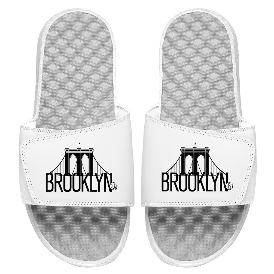 

Шлепанцы ISlide Brooklyn Nets, белый