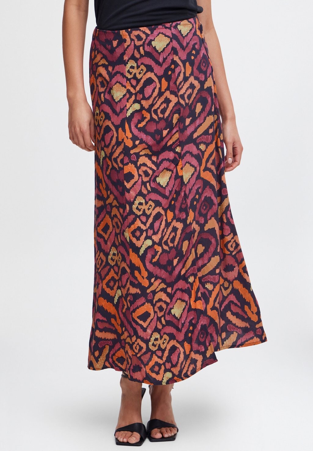

Юбка длинная Slit b.young, цвет black ikat mix