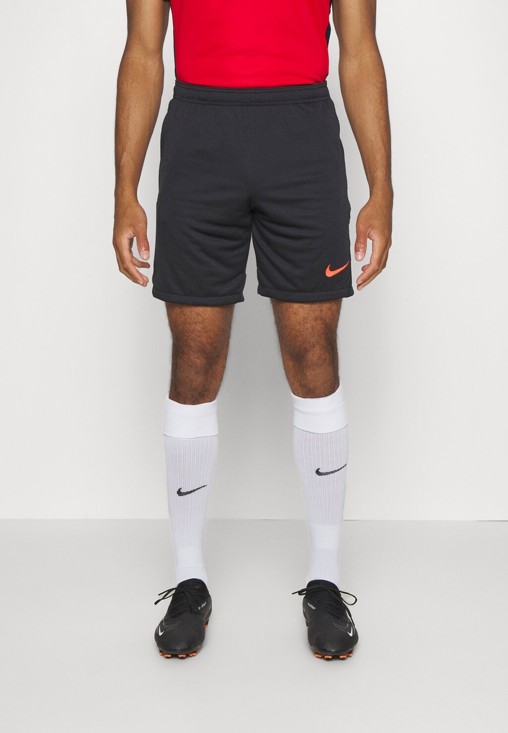 

Спортивные шорты ACADEMY Nike, черный/рот