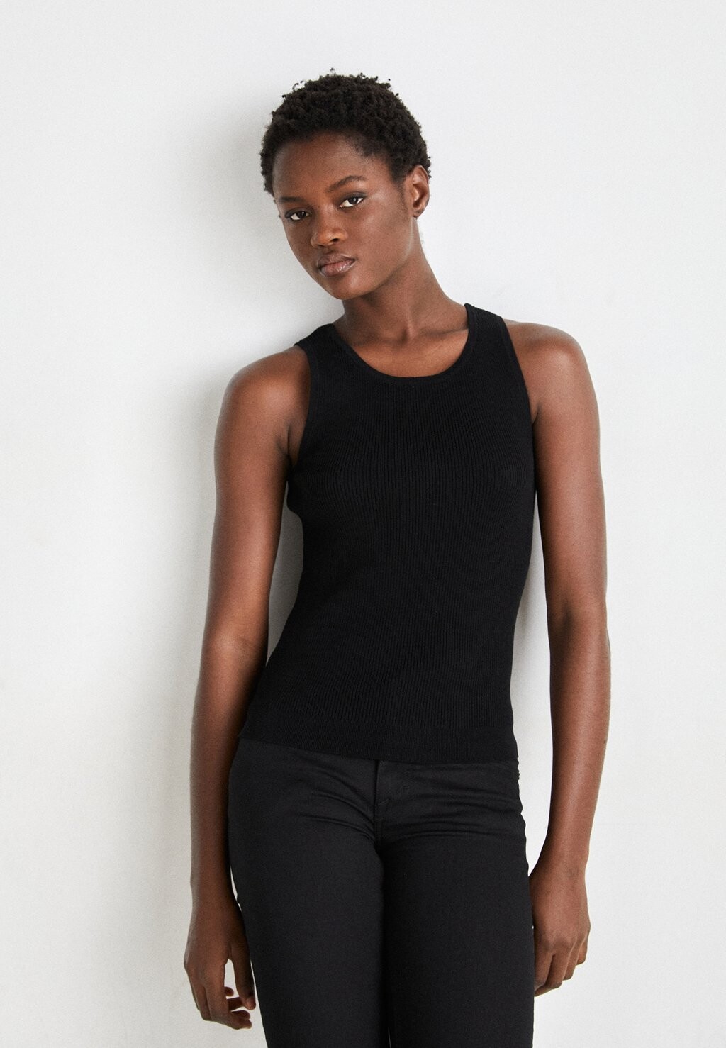 

Топ DKNY, черный