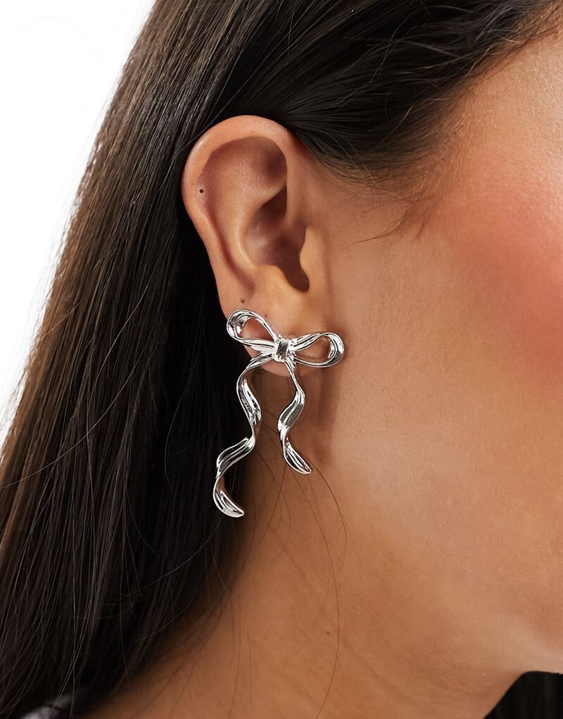 

ASOS DESIGN – серебряные серьги-гвоздики в форме банта