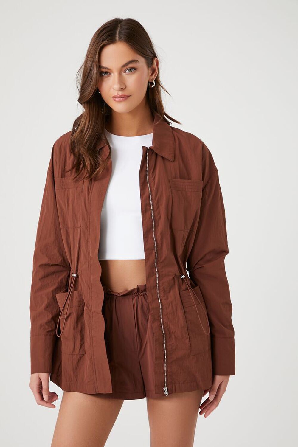 

Практичная куртка на шнурке Forever 21, капучино