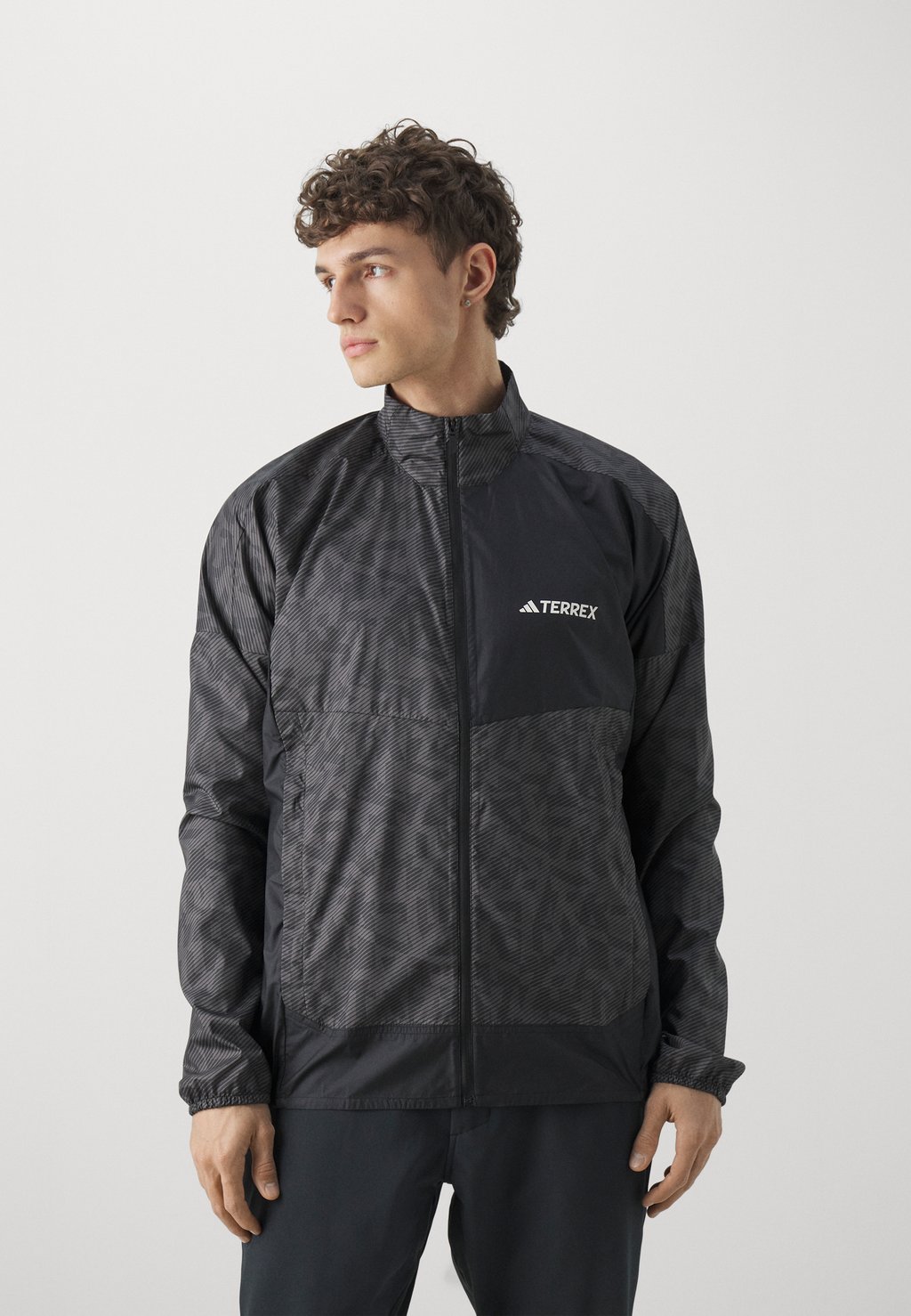 Спортивная куртка Terrex Trail Running Wind Jacket Adidas, цвет charcoal/black