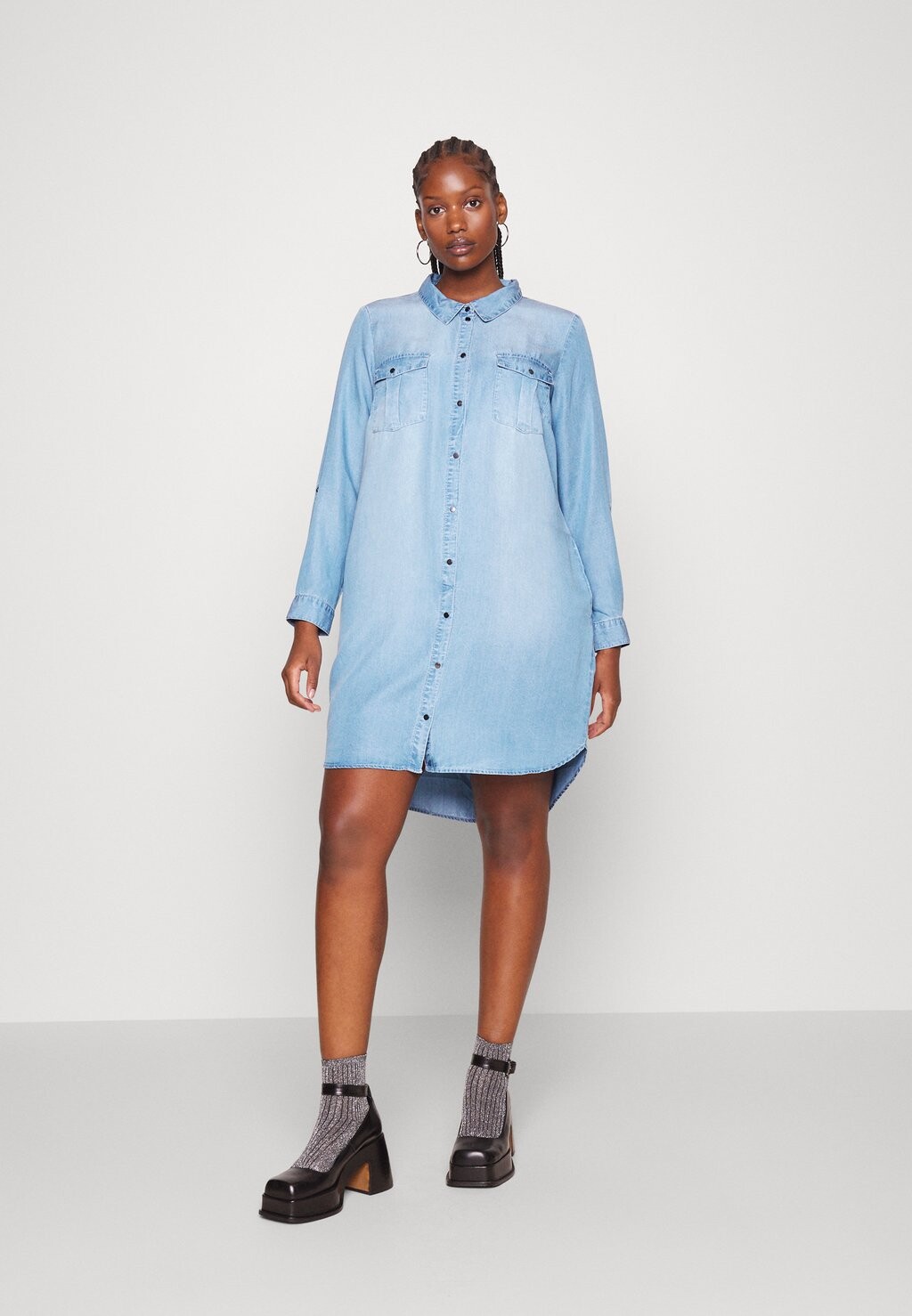 

Джинсовое платье Vero Moda
