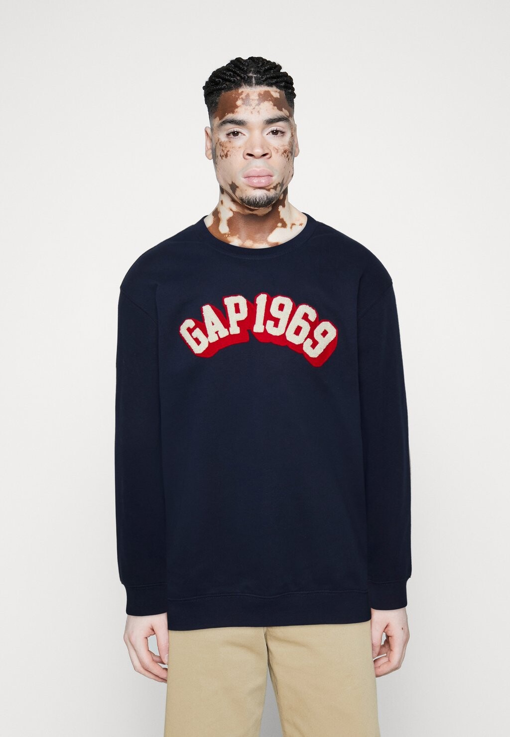 

Толстовка GAP