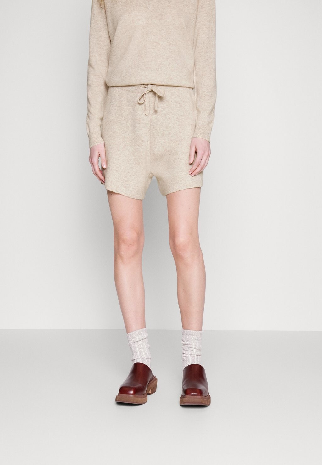 

Шорты Davida Cashmere, бежевый
