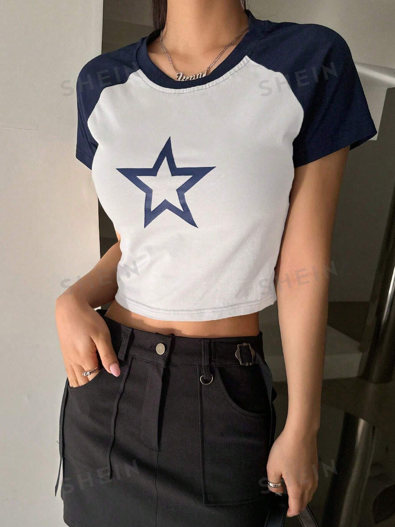 Женская футболка DAZY с короткими рукавами и цветными блоками, синий и белый