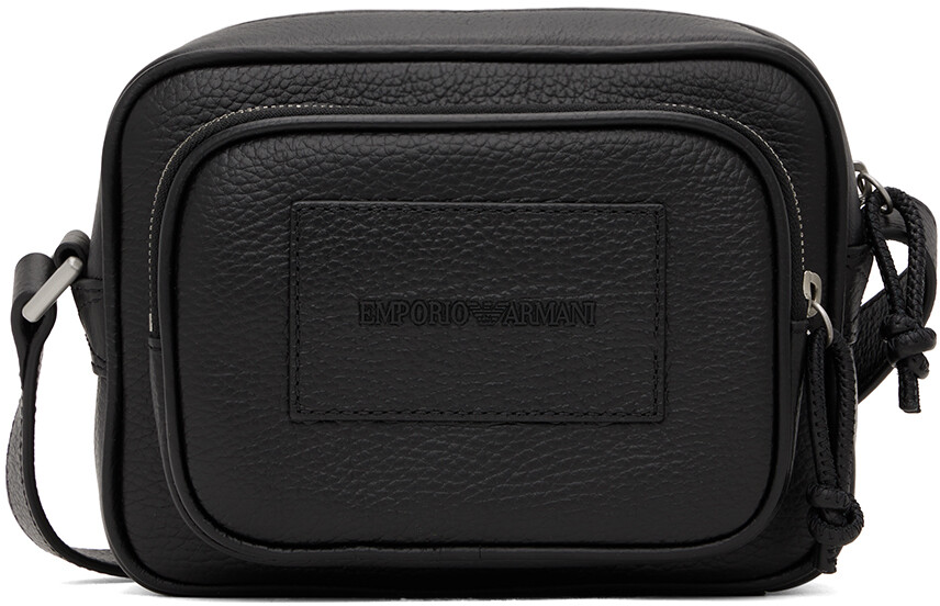 

Черная сумка через плечо Emporio Armani