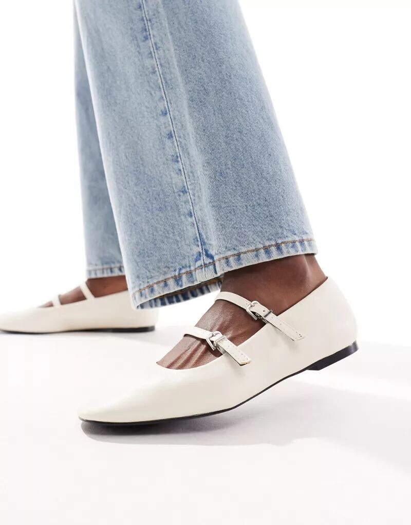 

Белые туфли Мэри Джейн с двумя ремешками Pull&Bear