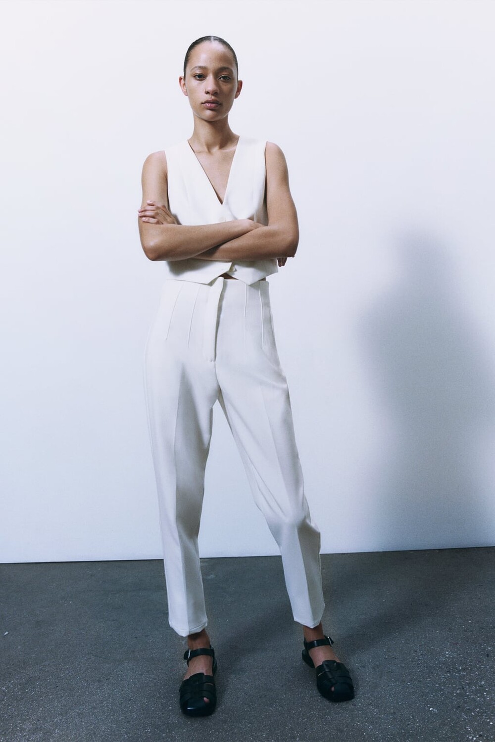 

Короткий жилет ZARA, белый