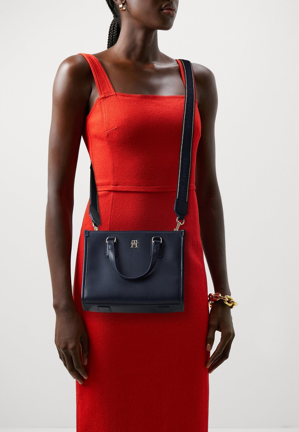 

Сумка MONOTYPE MINI TOTE Tommy Hilfiger, цвет space blue