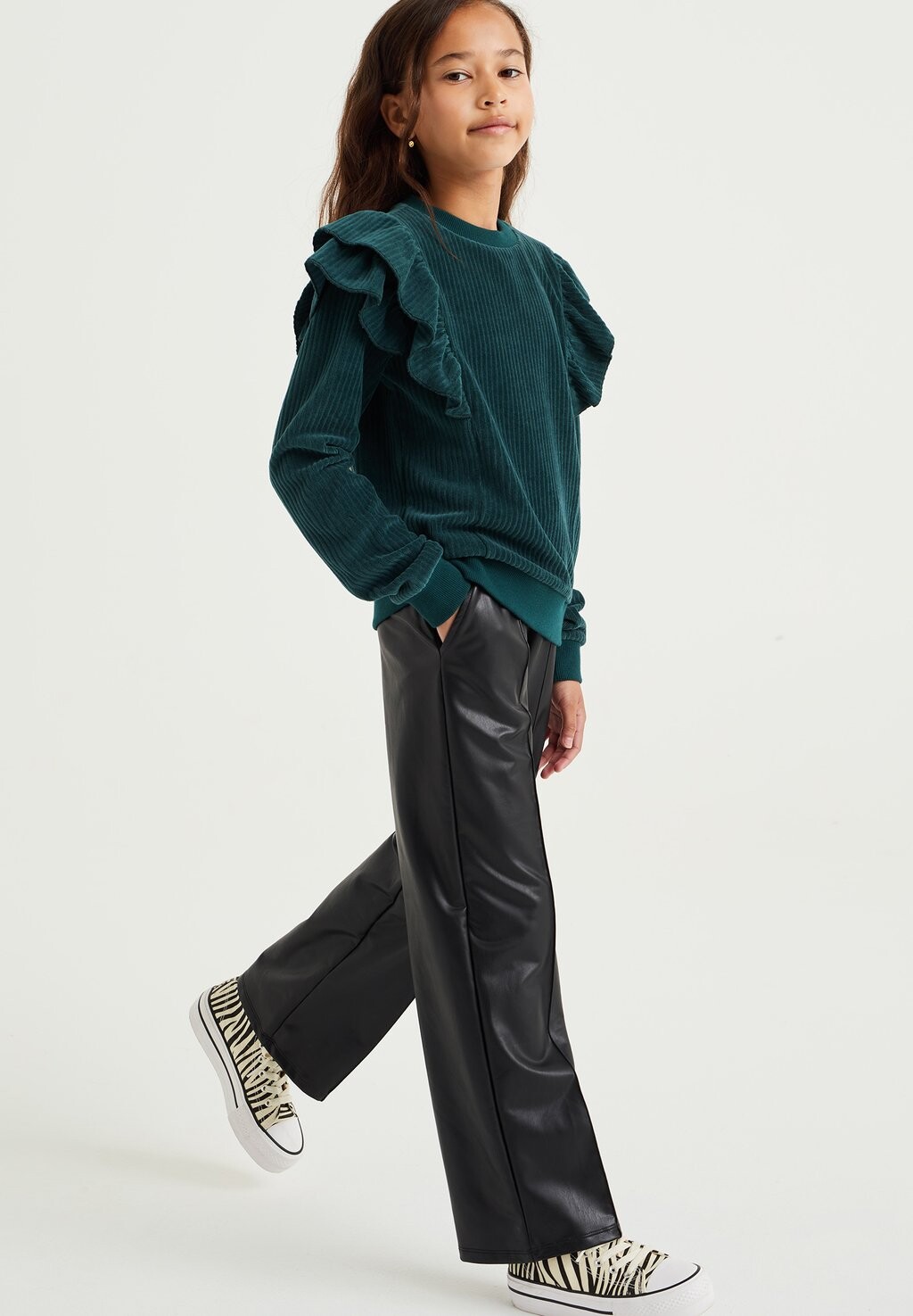

Свитер WE Fashion, зеленый