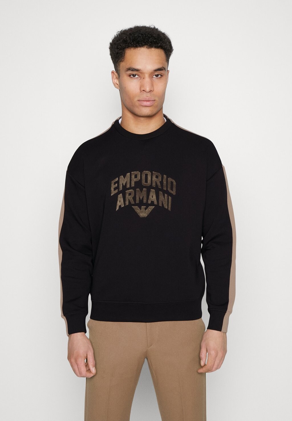 

Толстовка Emporio Armani