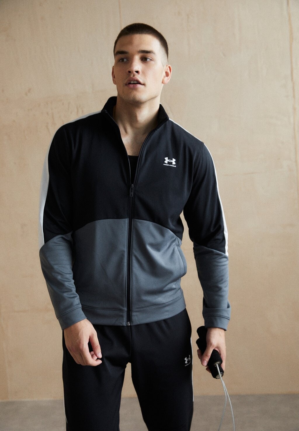 

Спортивная куртка FASHION JACKET Under Armour, черный/серый/белый