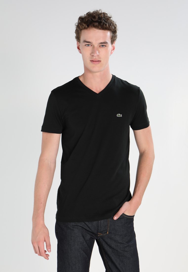 цена Базовая футболка Lacoste, черная