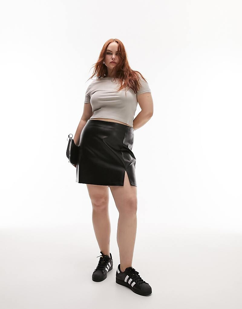 

Topshop Curve – Черная мини-юбка из искусственной кожи с разрезом