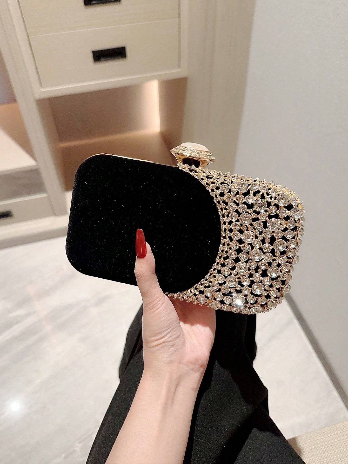 Женская модная бархатная сумка-клатч с мерцающим украшением из стразов для вечера, черный женская сумка клатч из натуральной кожи с металлическим украшением