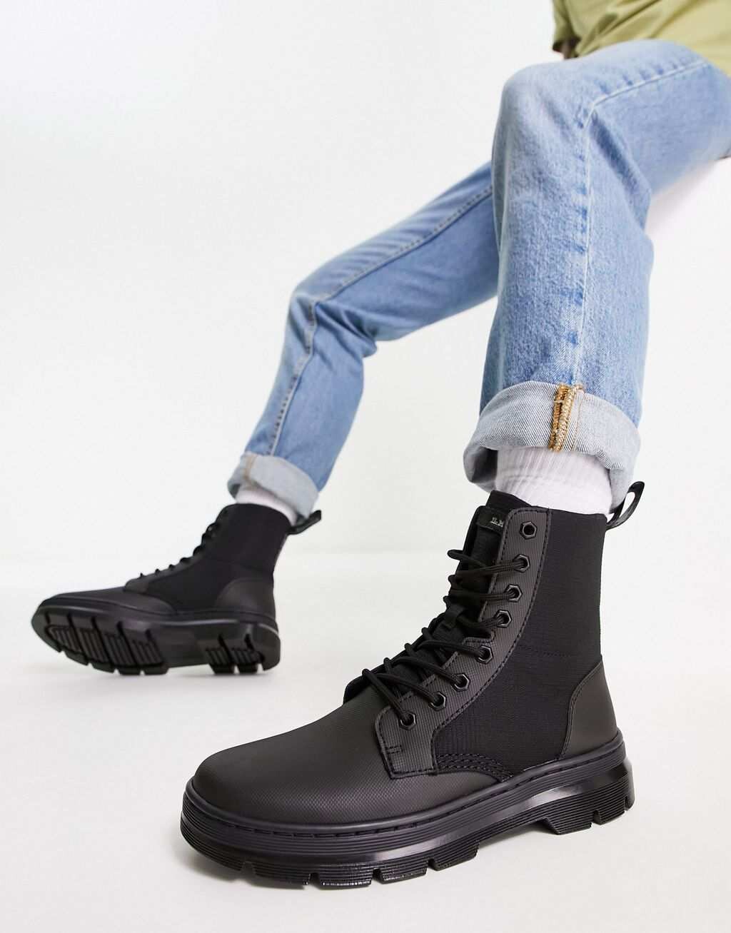 

Черные ботинки Dr Martens Coombs II