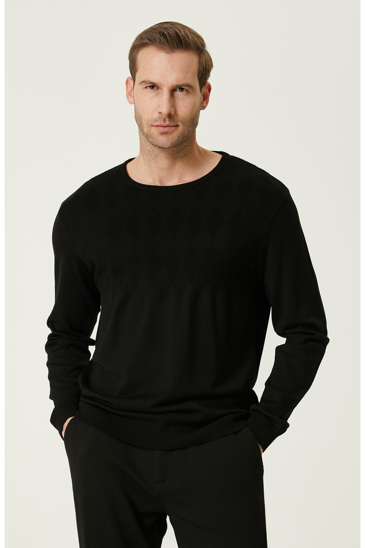 Черный свитер с ромбовидным узором Network, черный