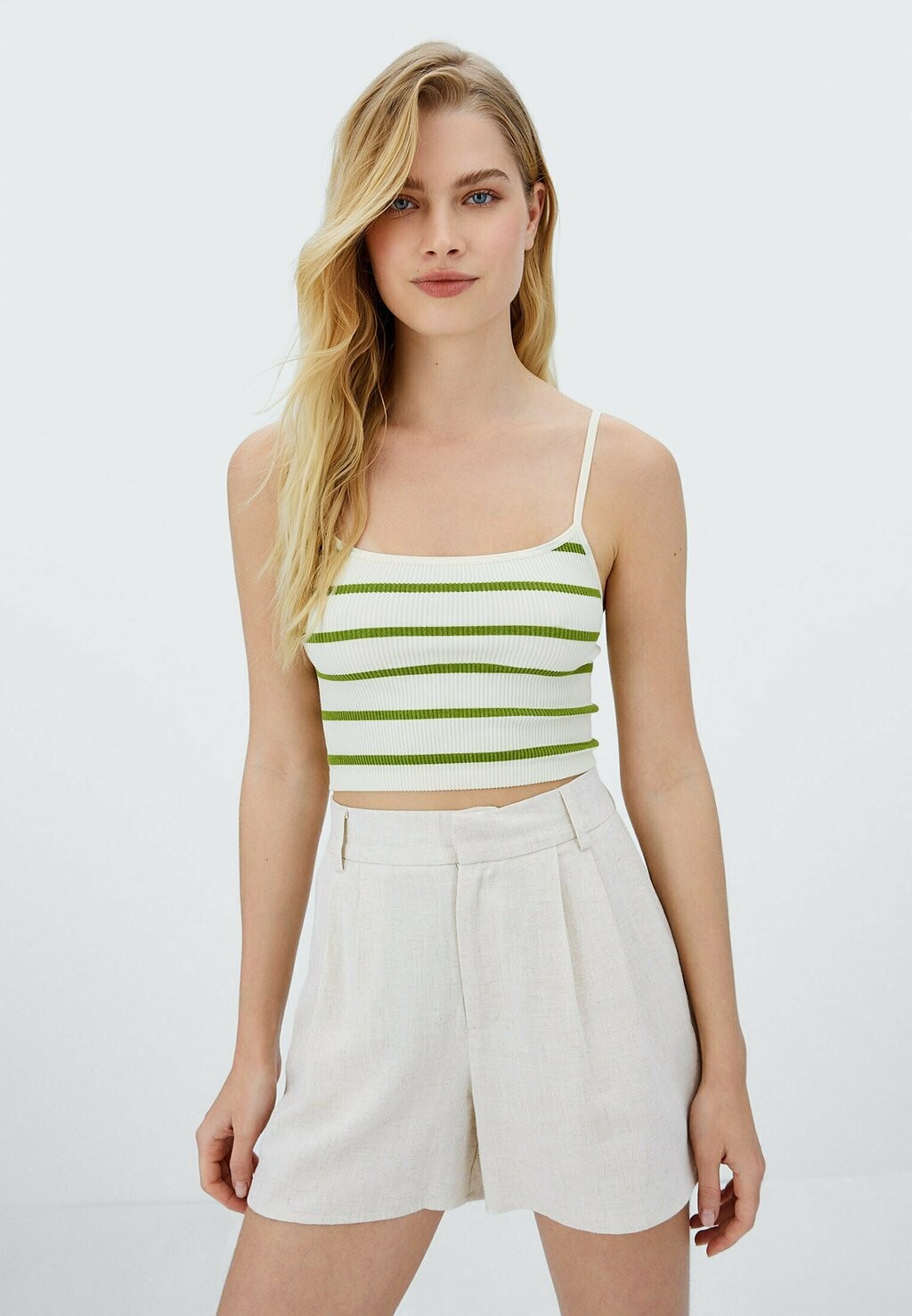 

Шорты Stradivarius