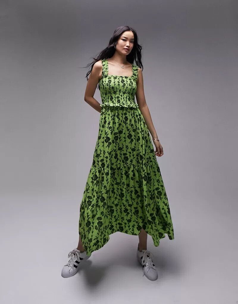 

Зеленое и черное платье миди со сборками и цветочным принтом Topshop