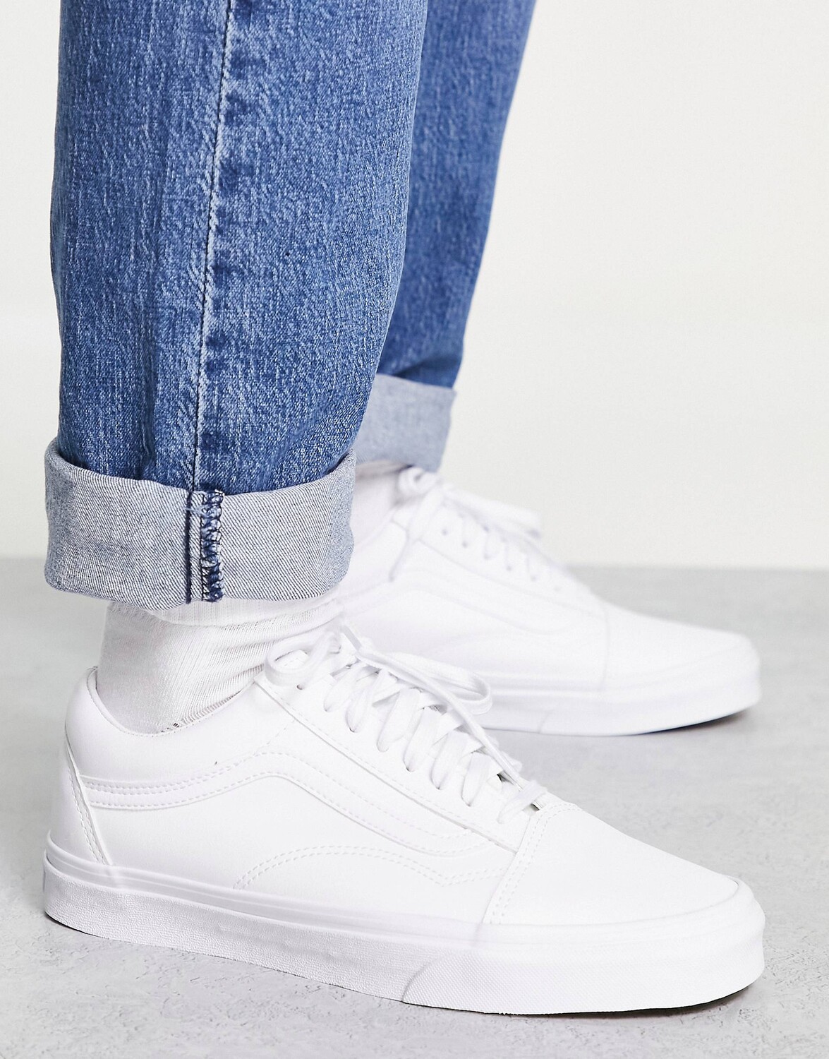 

Белые кроссовки Vans Old Skool