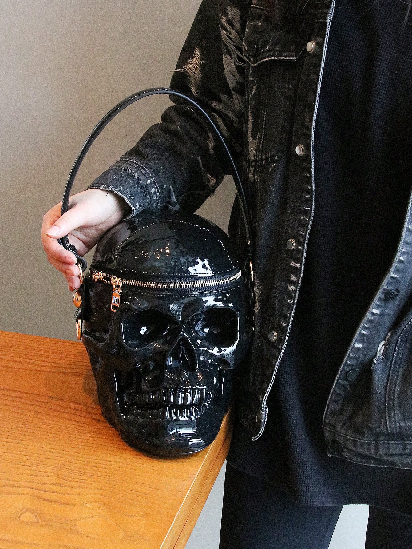 Сумка с 3D-дизайном черепа в стиле панк и готики, черный винтажная мотоциклетная сумка через плечо в стиле панк для женщин черный