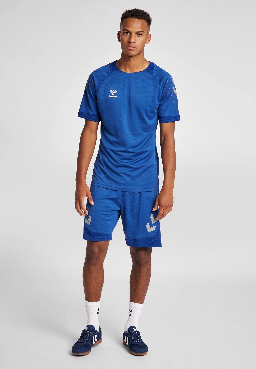 

Спортивные шорты Hummel, синий