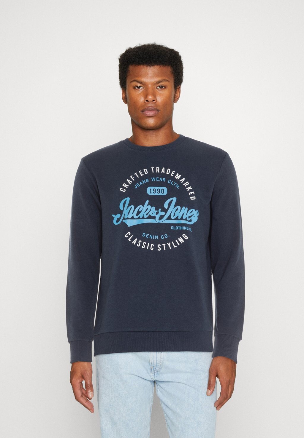 

Толстовка JJMIKK CREW NECK Jack & Jones, темно-синий пиджак