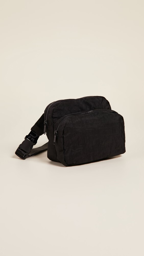 

Поясная сумка BAGGU Fanny Pack, черный