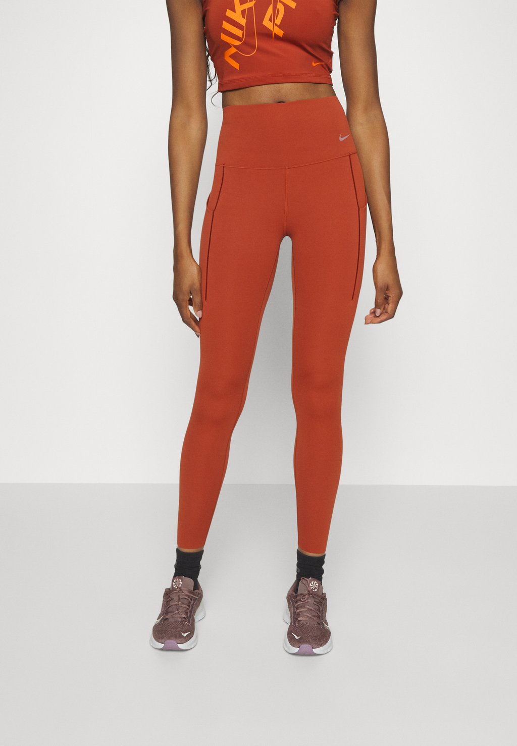 Леггинсы UNIVERSA Nike, цвет rugged orange/black леггинсы universa nike performance черный