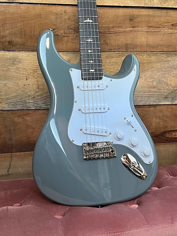 

Электрогитара PRS SE Silver Sky Electric Guitar - Storm Gray with Rosewood Fingerboard