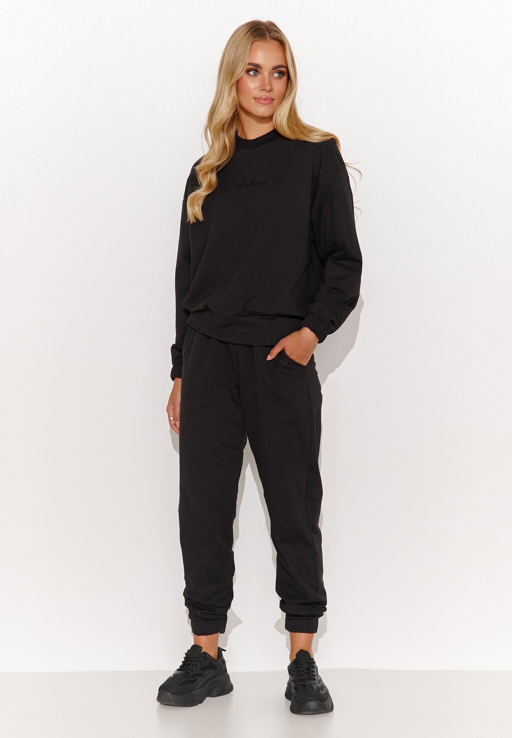 

Спортивный костюм SET Makadamia, черный