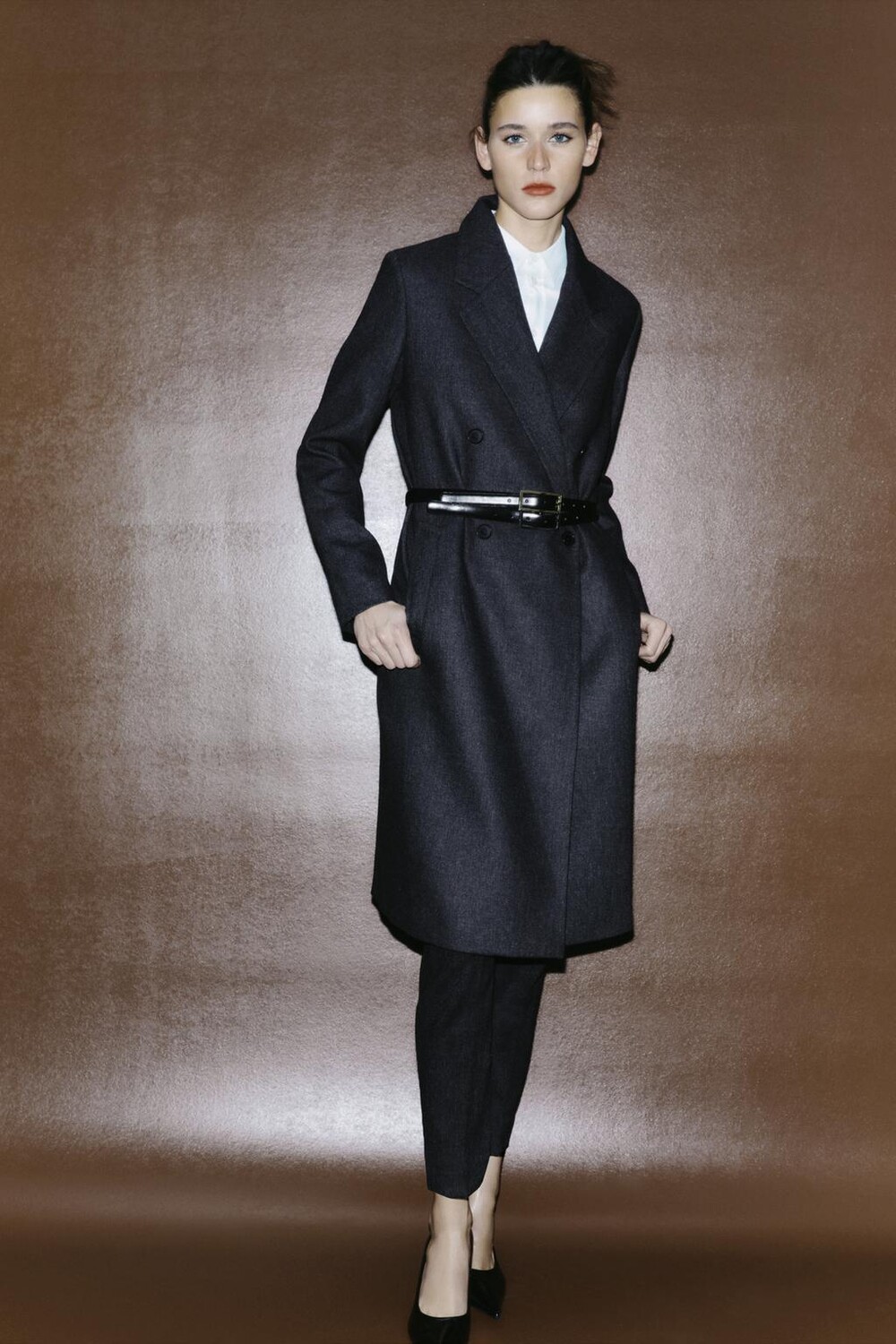 

Тонкий кожаный ремень ZARA, золотой
