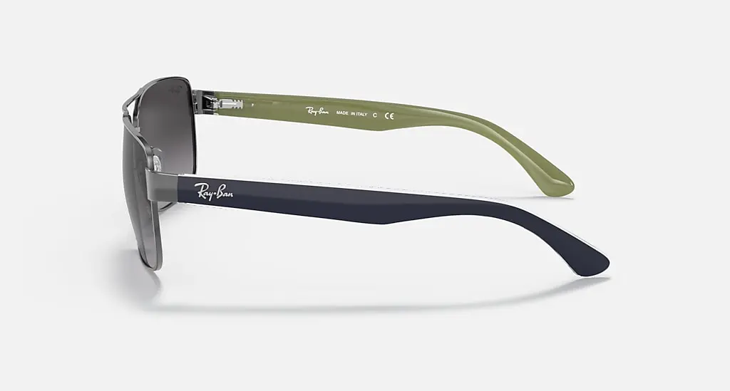 

Солнцезащитные очки Ray-Ban RB3530, серый градиент