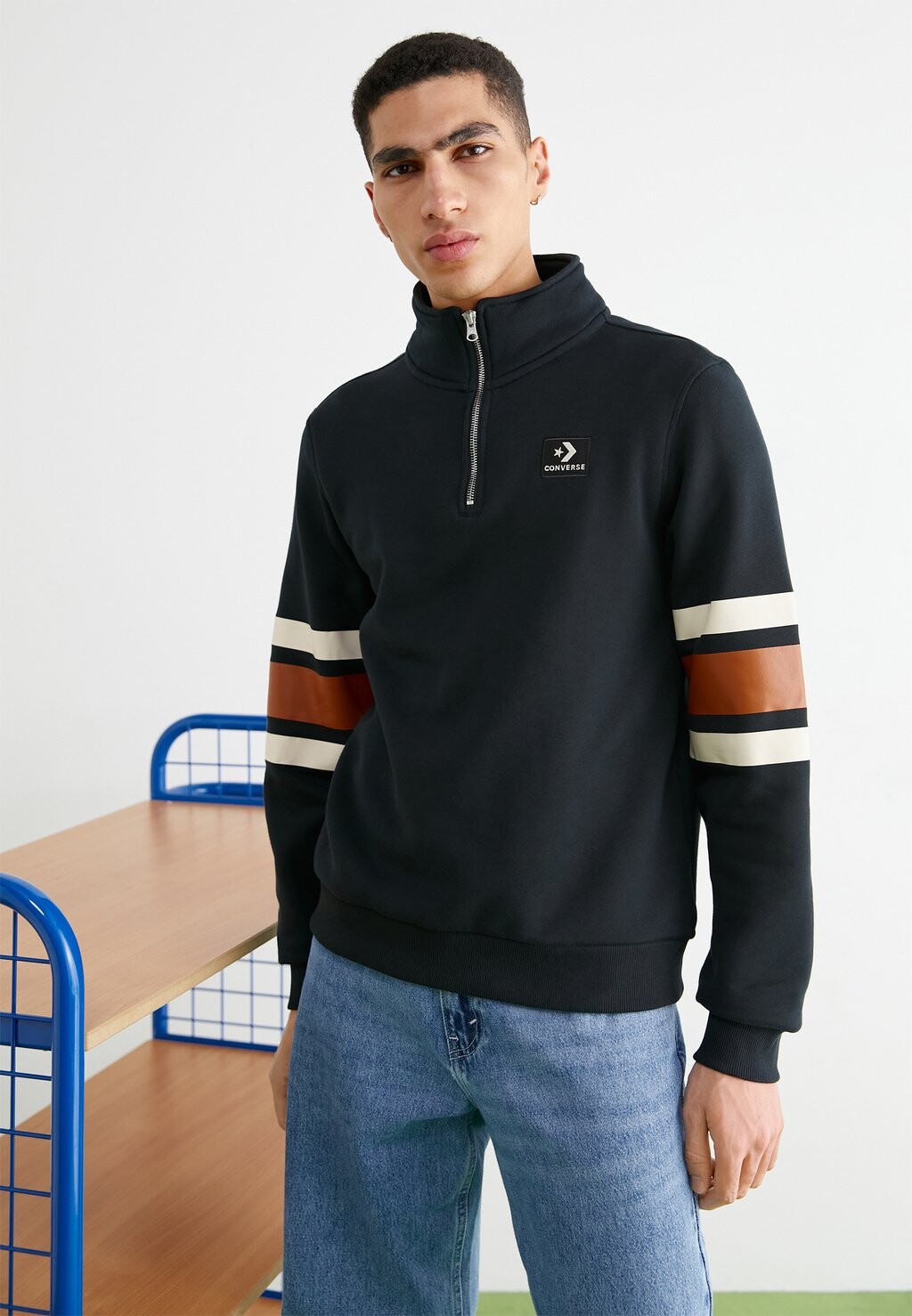 

Толстовка STAR CHEVRON SKATE HALF ZIP Converse, черный