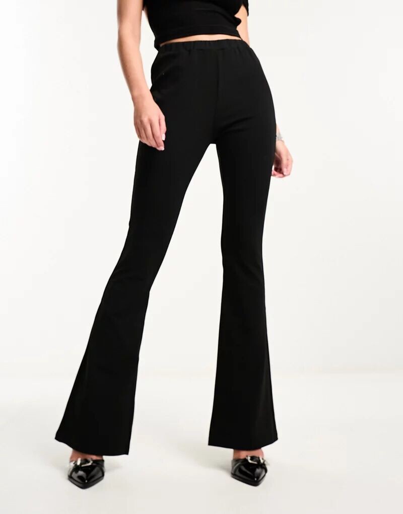 

Черные расклешенные костюмные брюки узкого кроя ASOS Hourglass