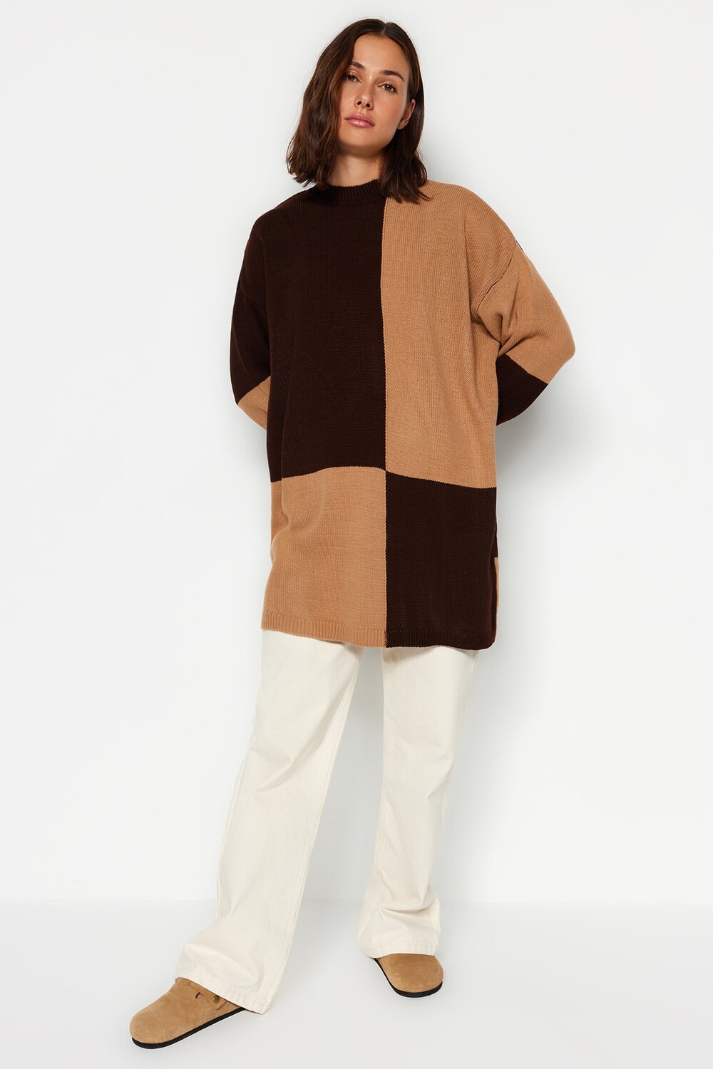 

Светло-коричневый трикотаж с блоками цветов Trendyol Modest
