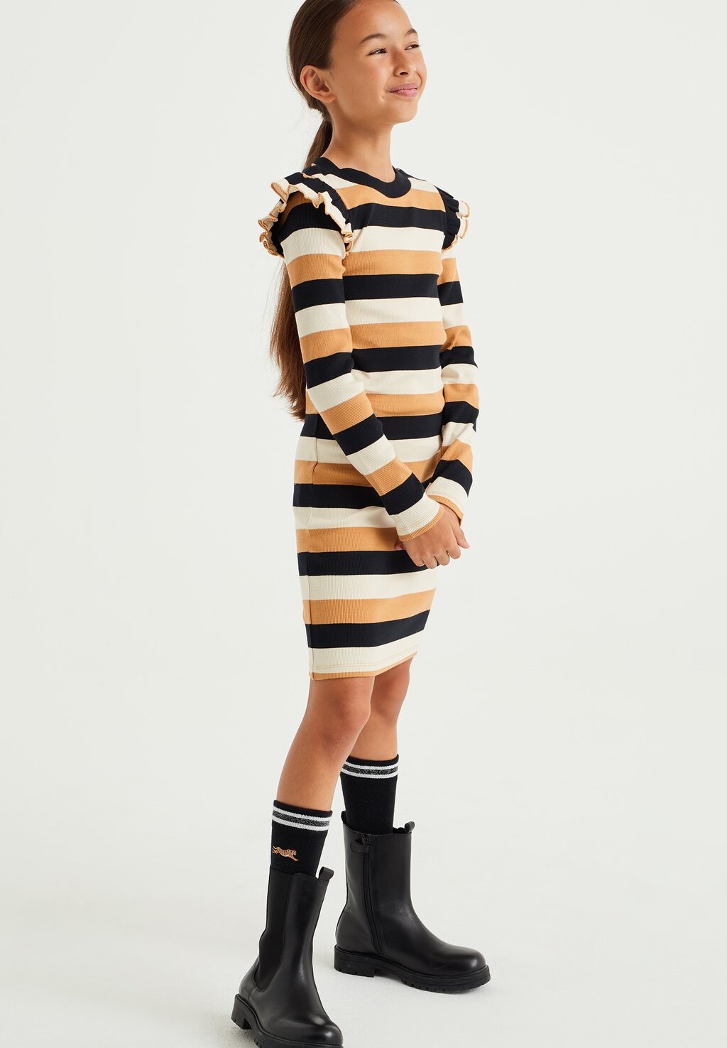 

Трикотажное платье WE Fashion, белое, Белый