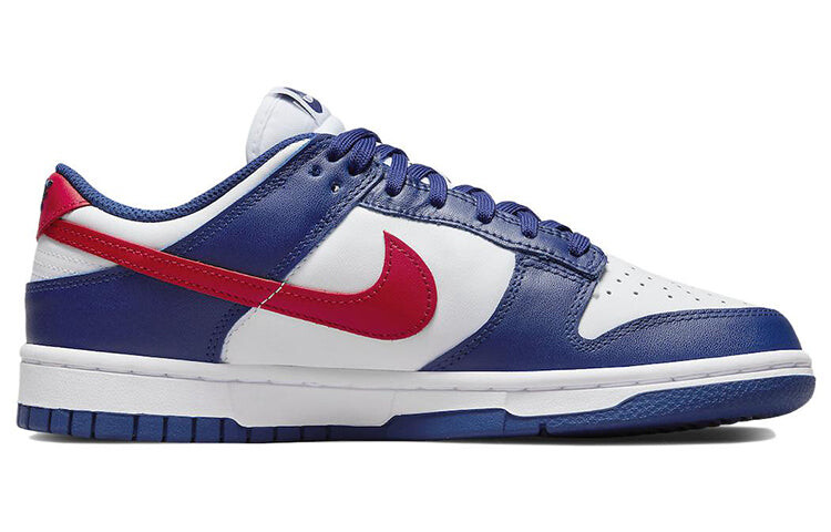 

Кроссовки Nike Dunk Low женские, белый