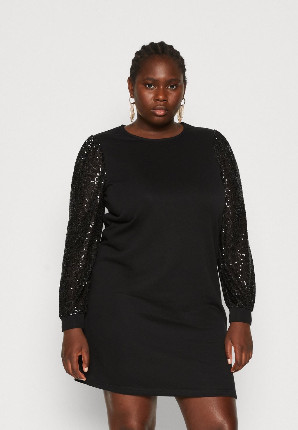 

Элегантное платье Vmcharlotte Sequins Short Dress Vero Moda Curve, черный
