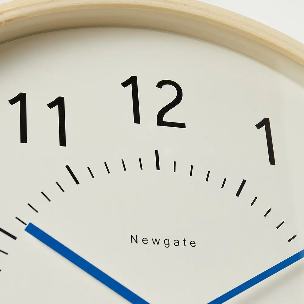 Newgate Clocks Настенные часы Монополия, синий настольные часы rhythm lcd clocks lct076nr02