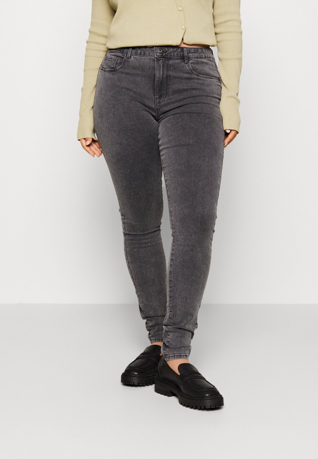 

Джинсы Skinny Fit ONLY Carmakoma