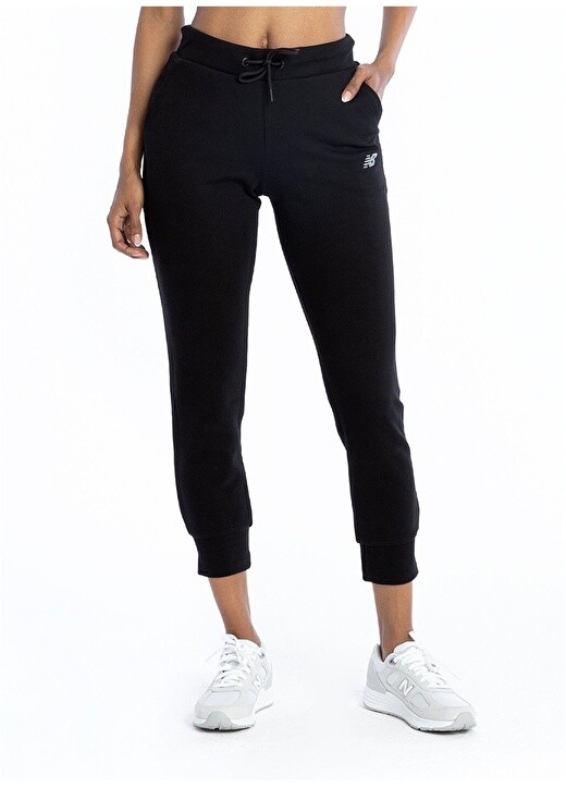 

Обычные черные женские спортивные штаны New Balance
