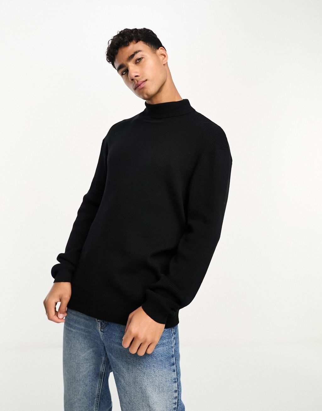 

Черный вязаный джемпер в рубчик оверсайз с высоким воротником ASOS DESIGN